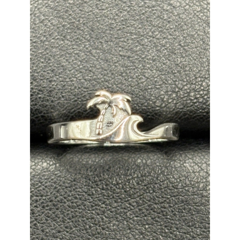 New Condition Sterling Silver Beach Palm Tree Ring Size 7 J28